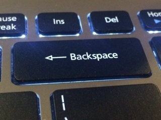 Fixed a bug where pressing the Backspace key on Windows 10 could only erase 1 character