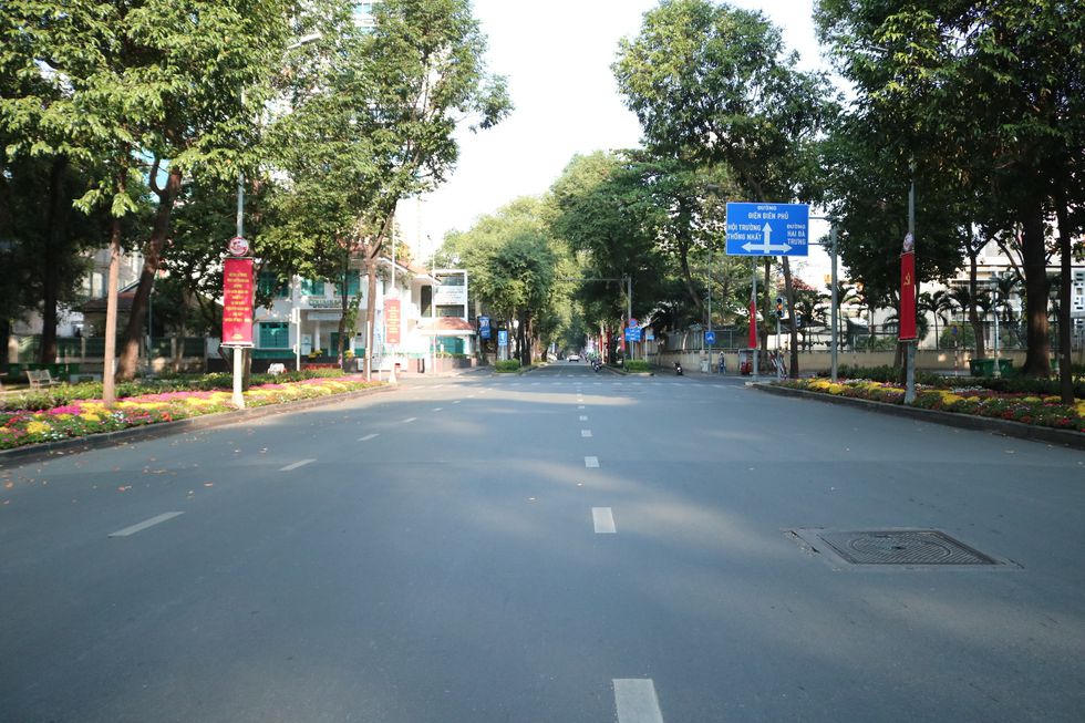 The moment when Saigon Street in the early morning of the New Year, Tan Suu without people, the most peaceful - photo 12